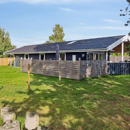 Dagna - 400m From The Sea In Lolland- Falster And Mon By Interhome Holiday home