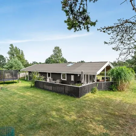 Dagna - 400m From The Sea By Interhome
