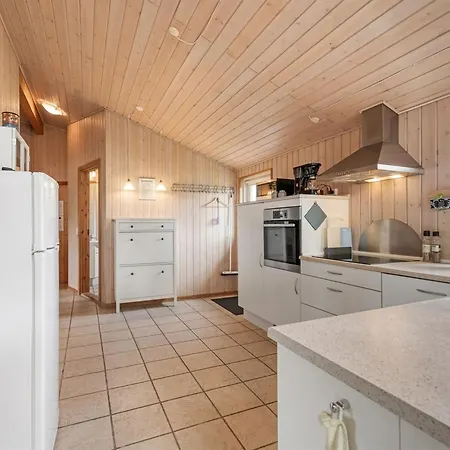 Dagna - 400m From The Sea By Interhome *